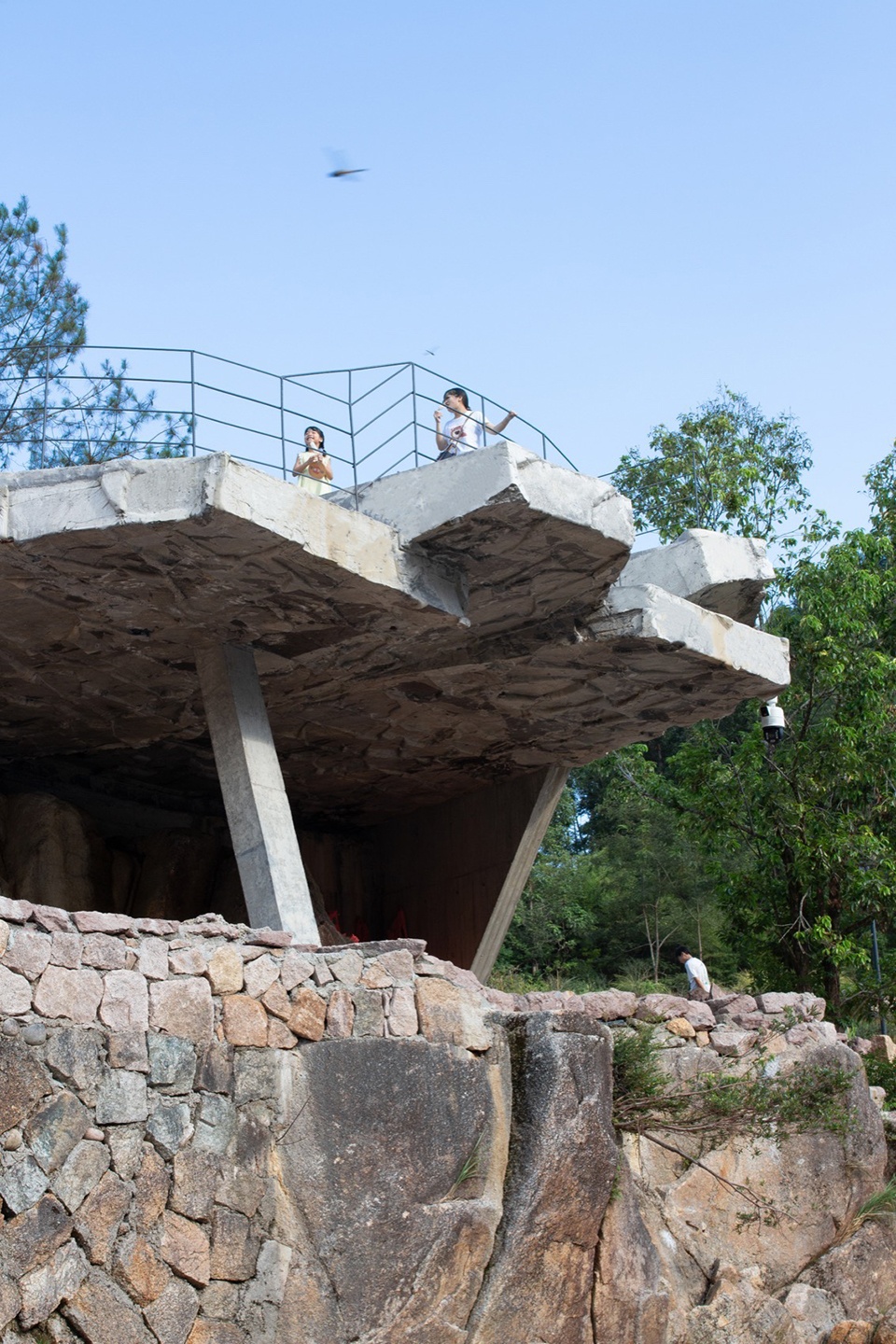 Moon Bay Waterfall Viewing Platform by CLAB Architects