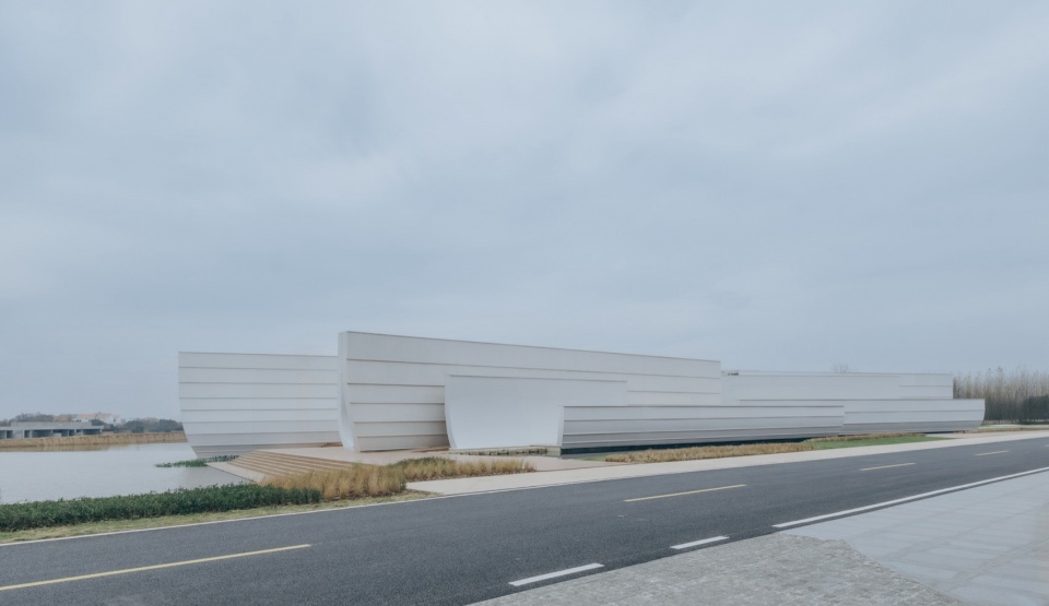 Chenhu Wetland Art Center by Trace Architecture Office