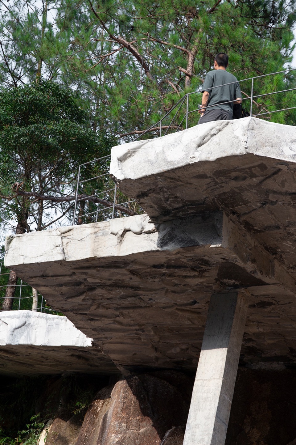 Moon Bay Waterfall Viewing Platform by CLAB Architects