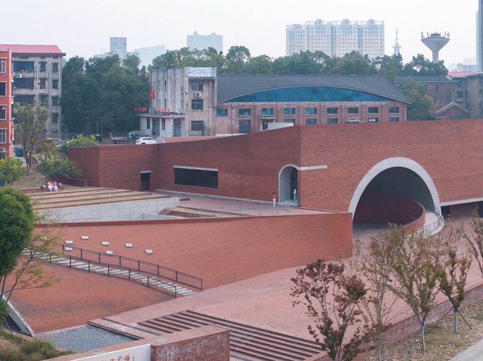 Yiyang Sanzhou Cultural Square by Regional Studio