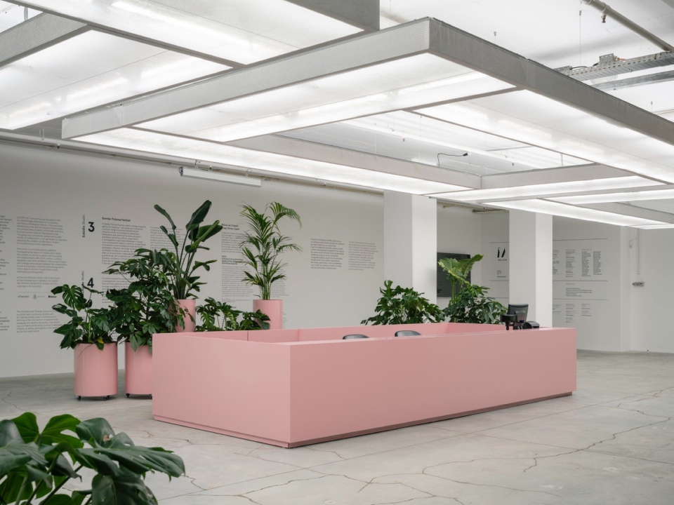 GARAGE ENCOUNTERS by BUREAU