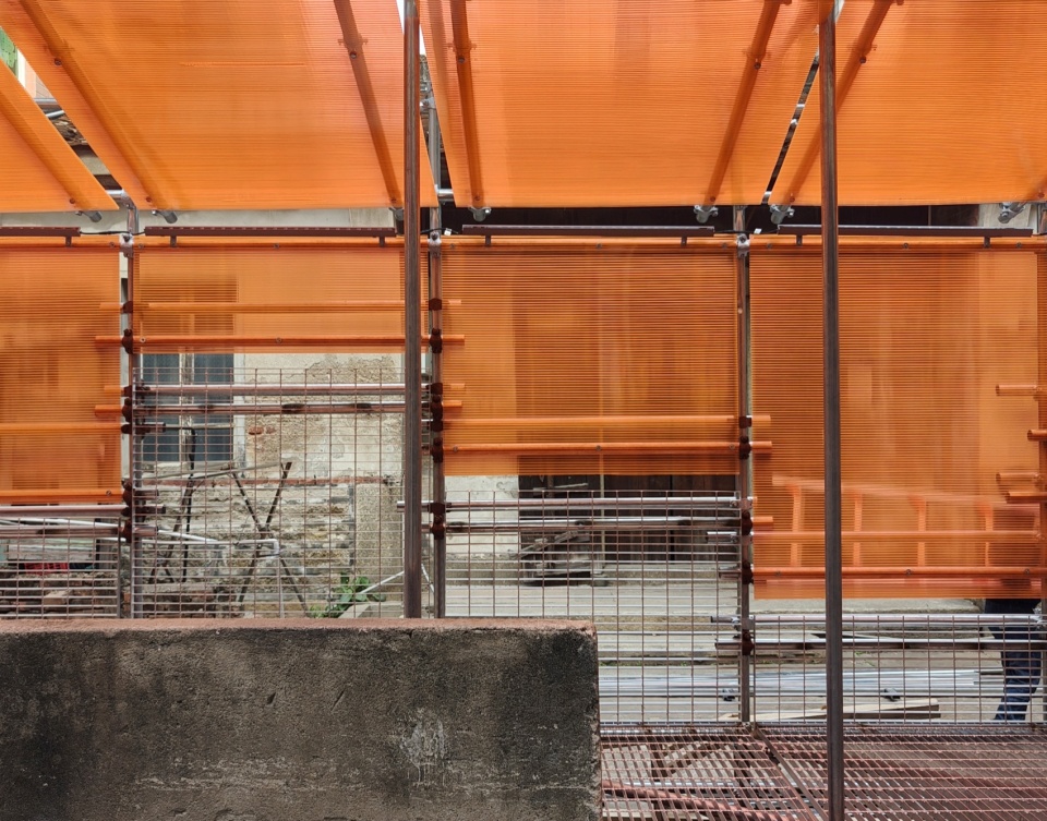 orange fence by tag