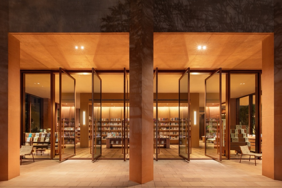 Authors Room Hotel Aranya Jiulong Lake by BLUE Architecture Studio