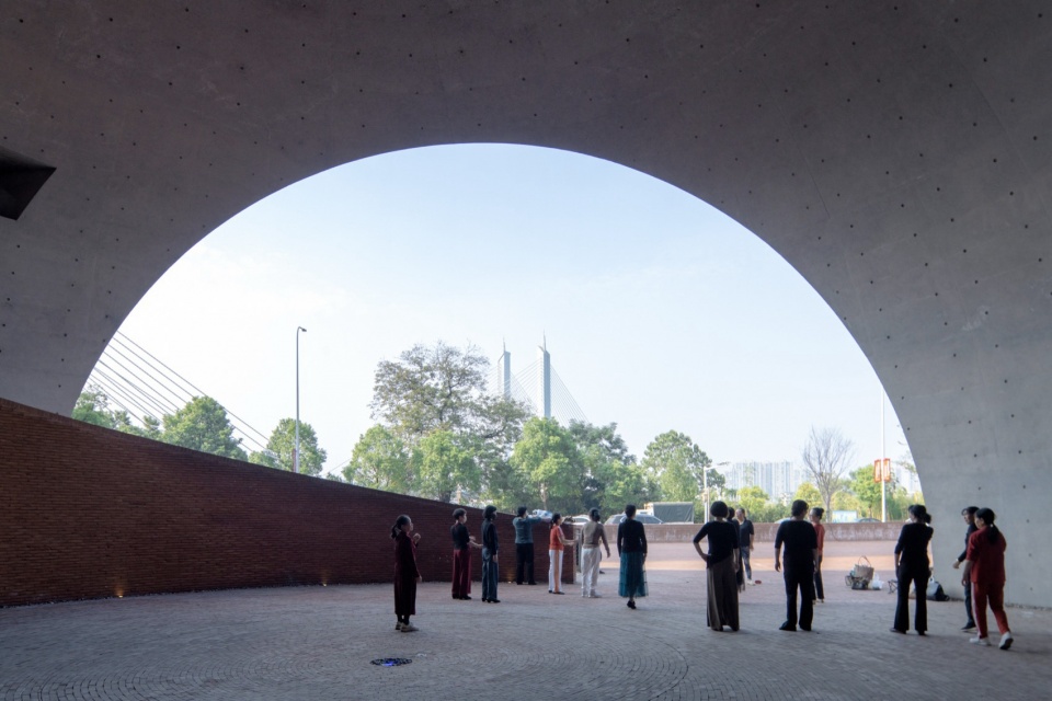 Yiyang Sanzhou Cultural Square by Regional Studio