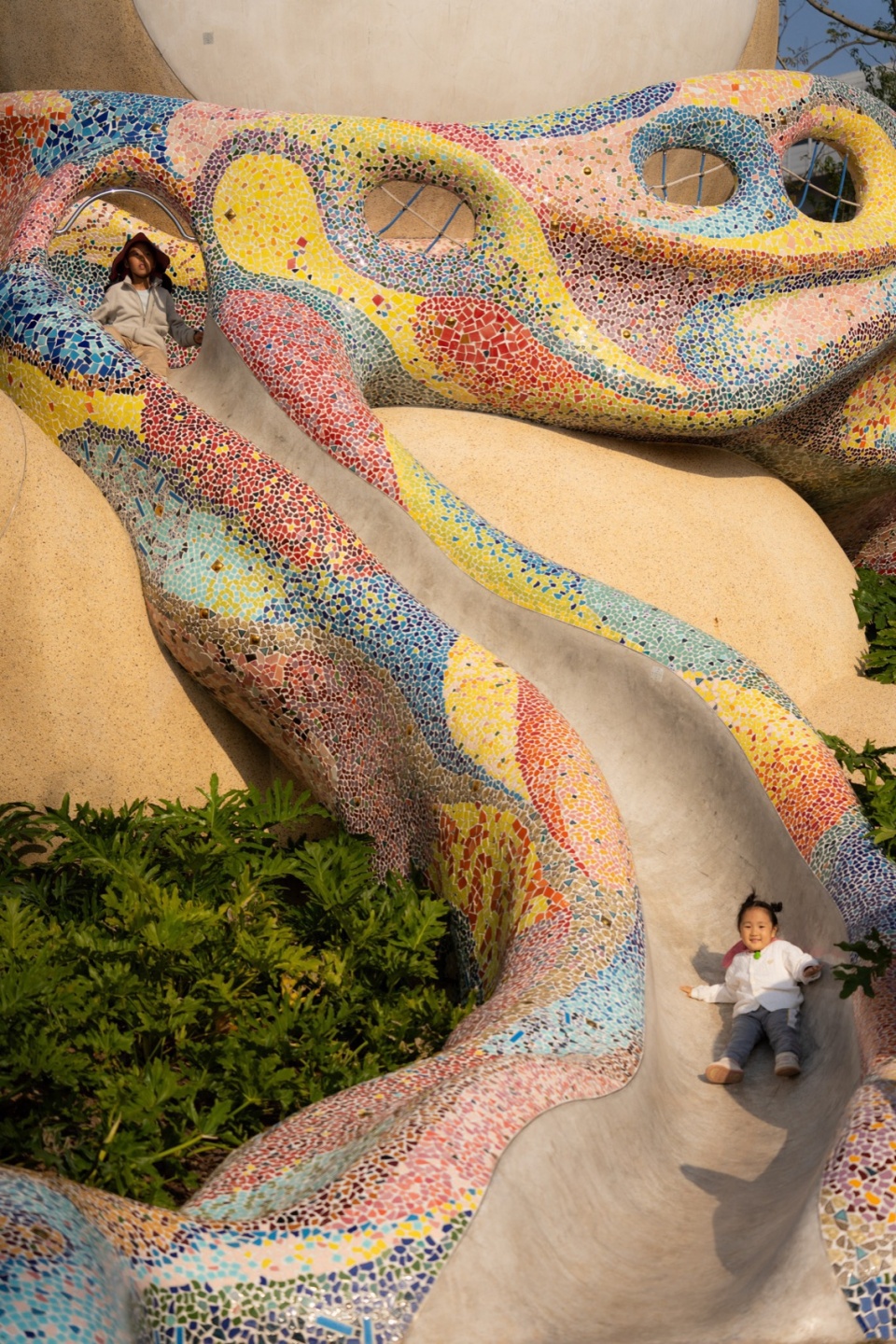 Yuantan Park at Luxeriver Chongqing by WTD GROUP