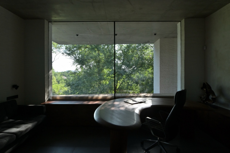 The office of architectural studio Chado by studio Chado