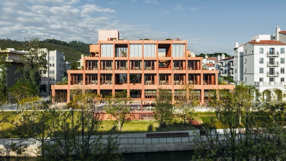 Authors Room Hotel Aranya Jiulong Lake by BLUE Architecture Studio