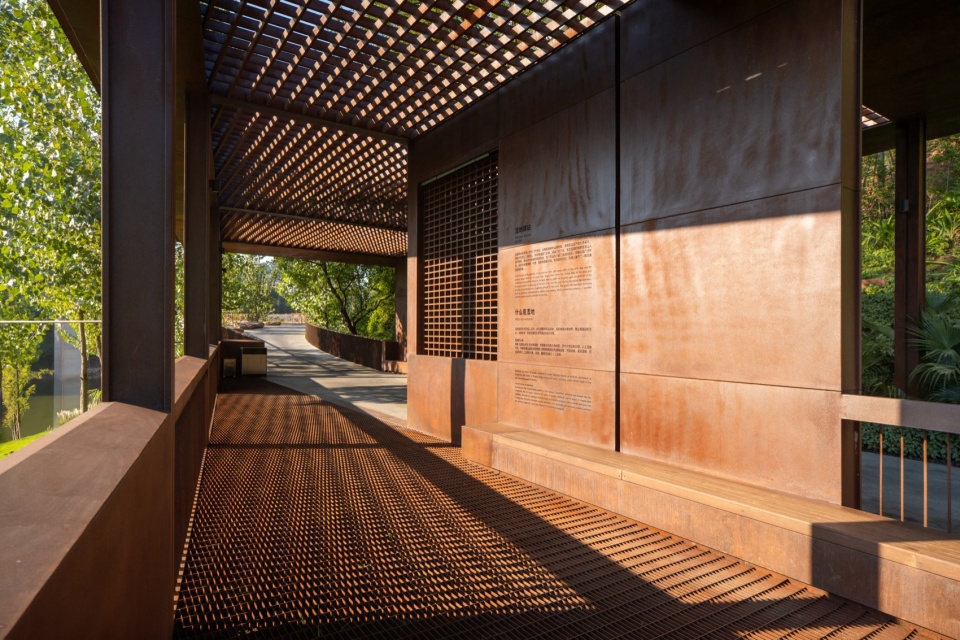 Yuantan Park at Luxeriver Chongqing by WTD GROUP