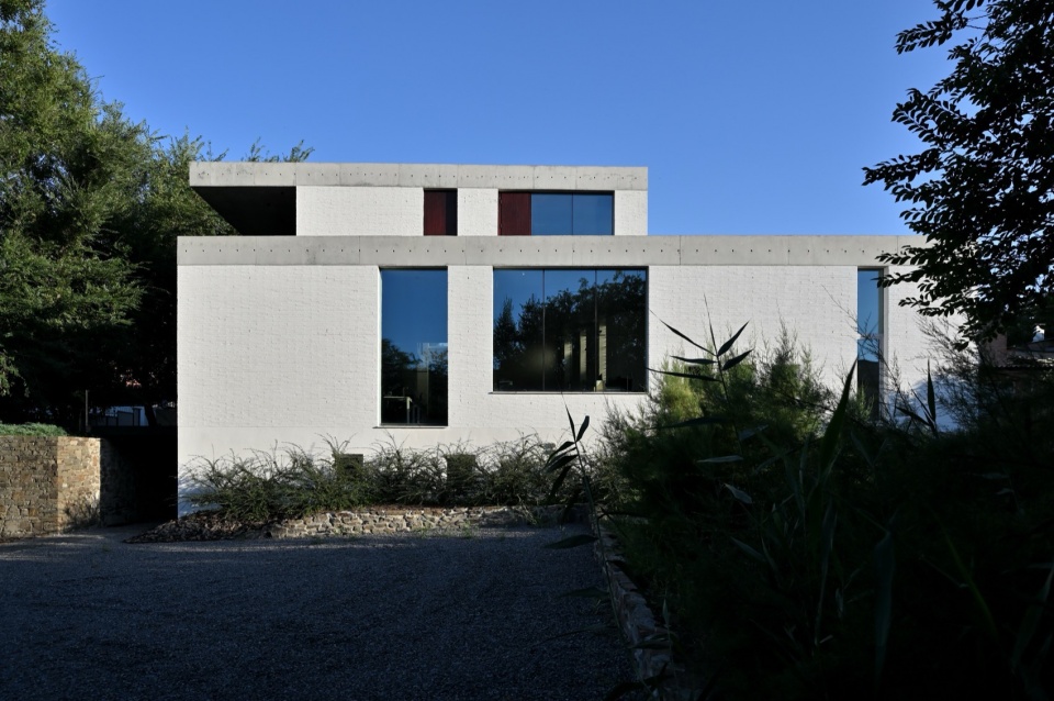 The office of architectural studio Chado by studio Chado
