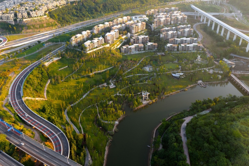 Yuantan Park at Luxeriver Chongqing by WTD GROUP
