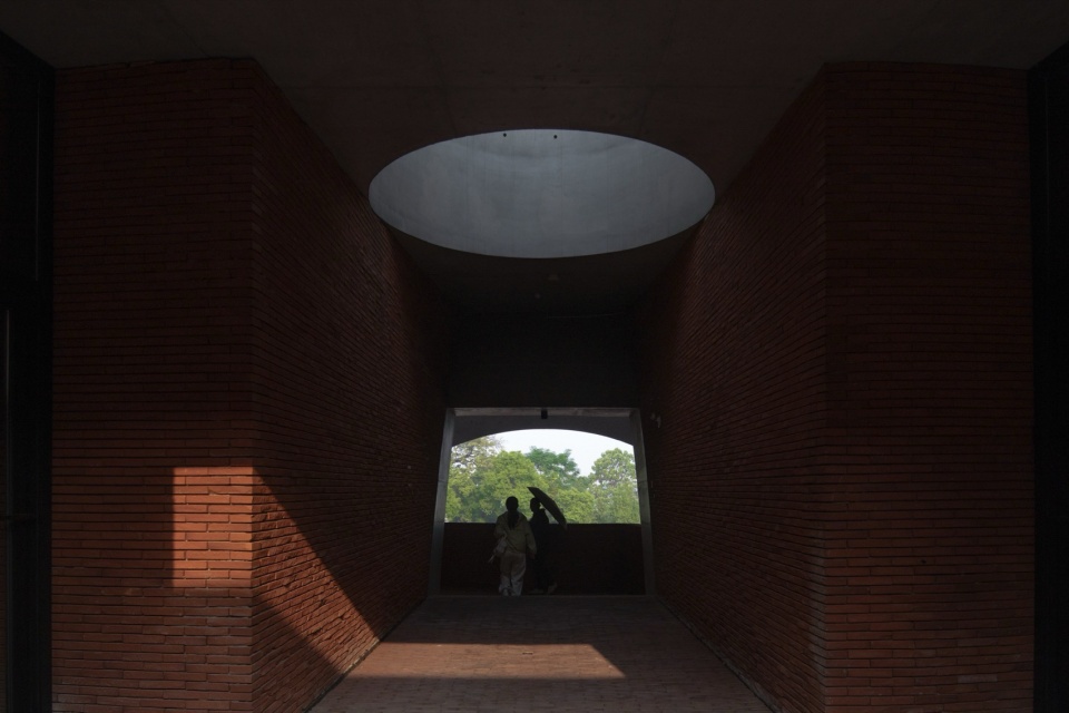 Yiyang Sanzhou Cultural Square by Regional Studio