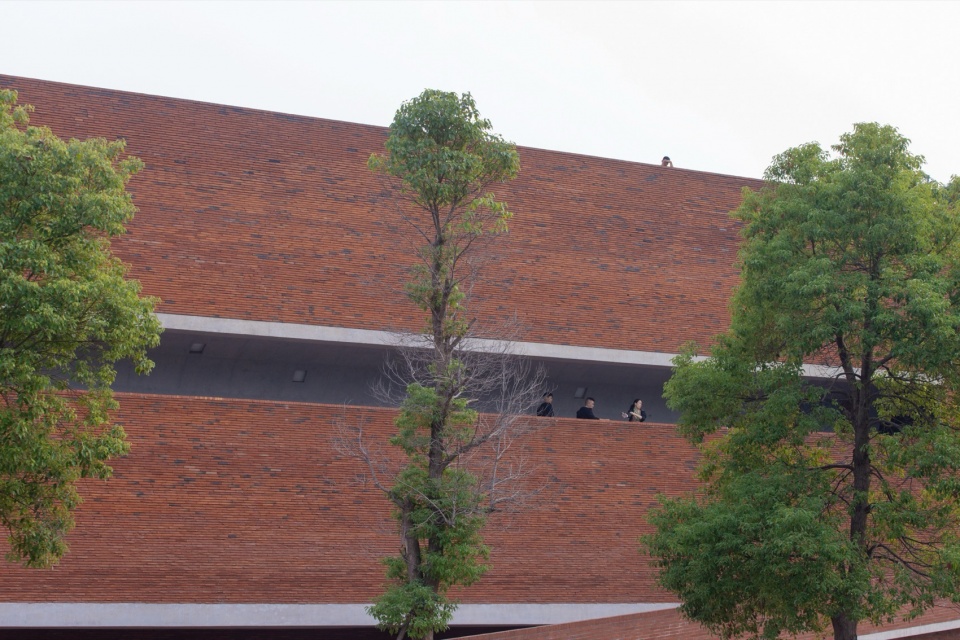 Yiyang Sanzhou Cultural Square by Regional Studio