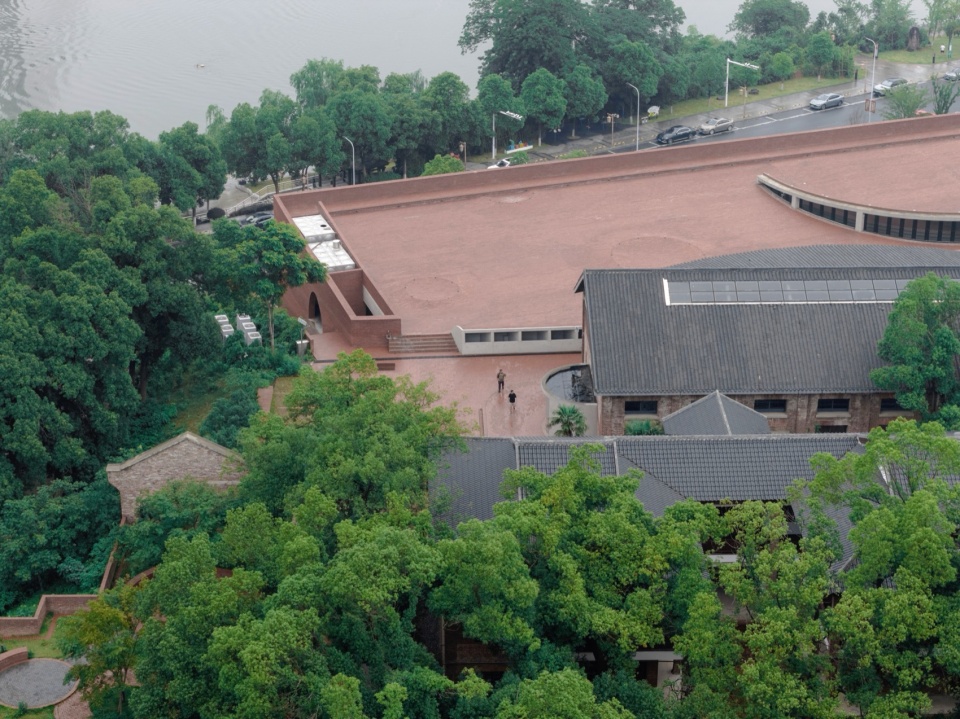 Yiyang Sanzhou Cultural Square by Regional Studio