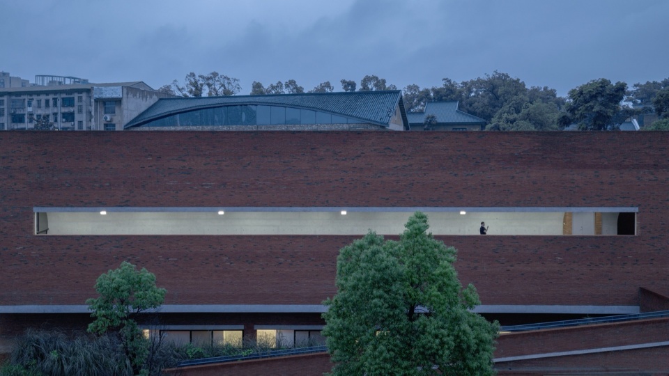 Yiyang Sanzhou Cultural Square by Regional Studio