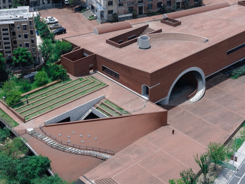 Yiyang Sanzhou Cultural Square by Regional Studio