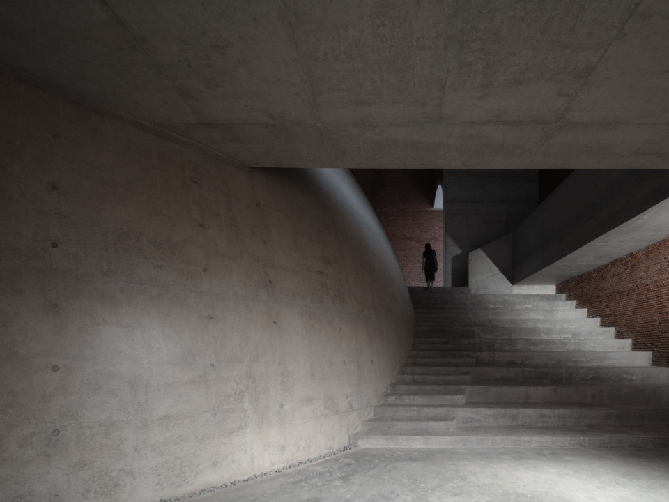 Yiyang Sanzhou Cultural Square by Regional Studio