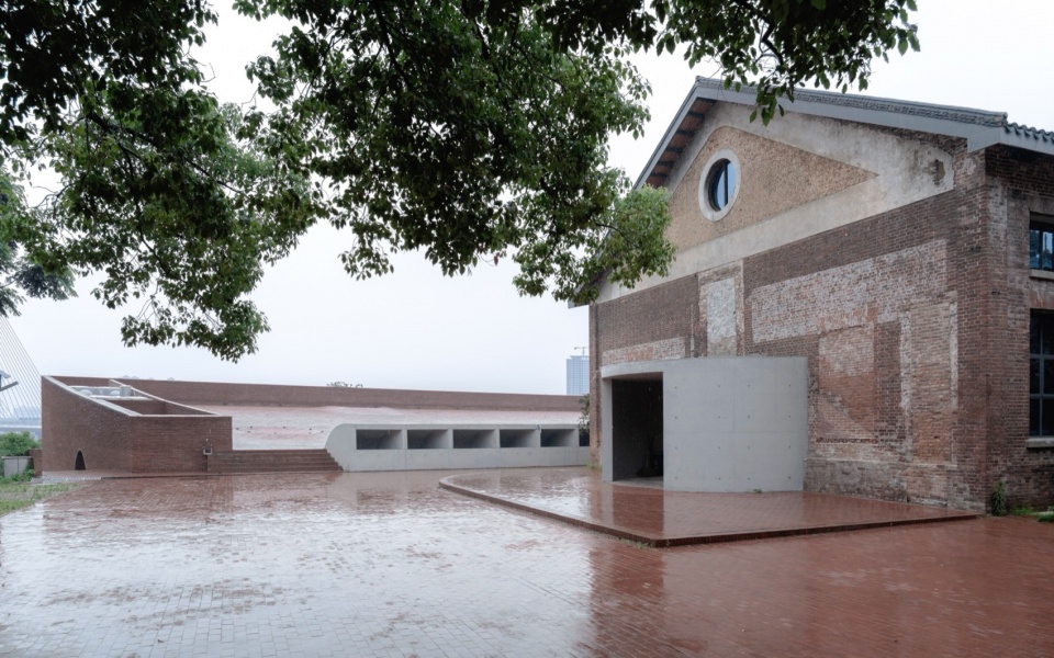 Yiyang Sanzhou Cultural Square by Regional Studio