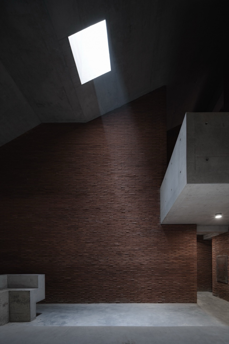 Yiyang Sanzhou Cultural Square by Regional Studio