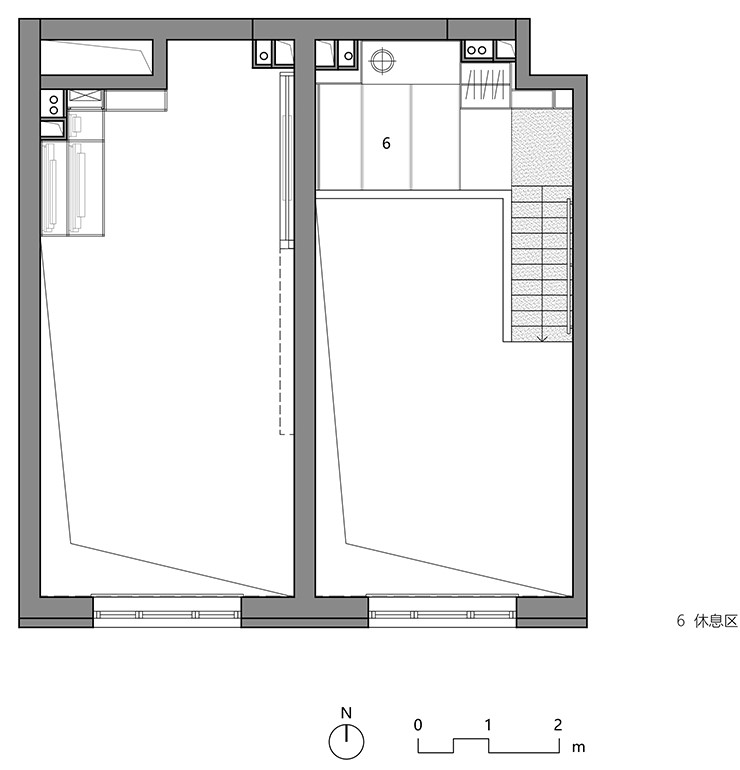 艺术家工作室跃层平面图