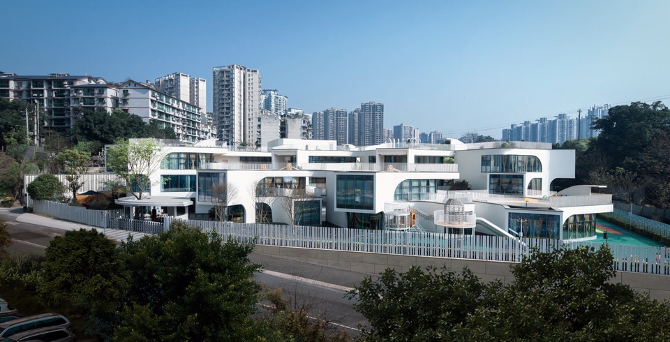 重庆 弹子石幼儿园 调整大小