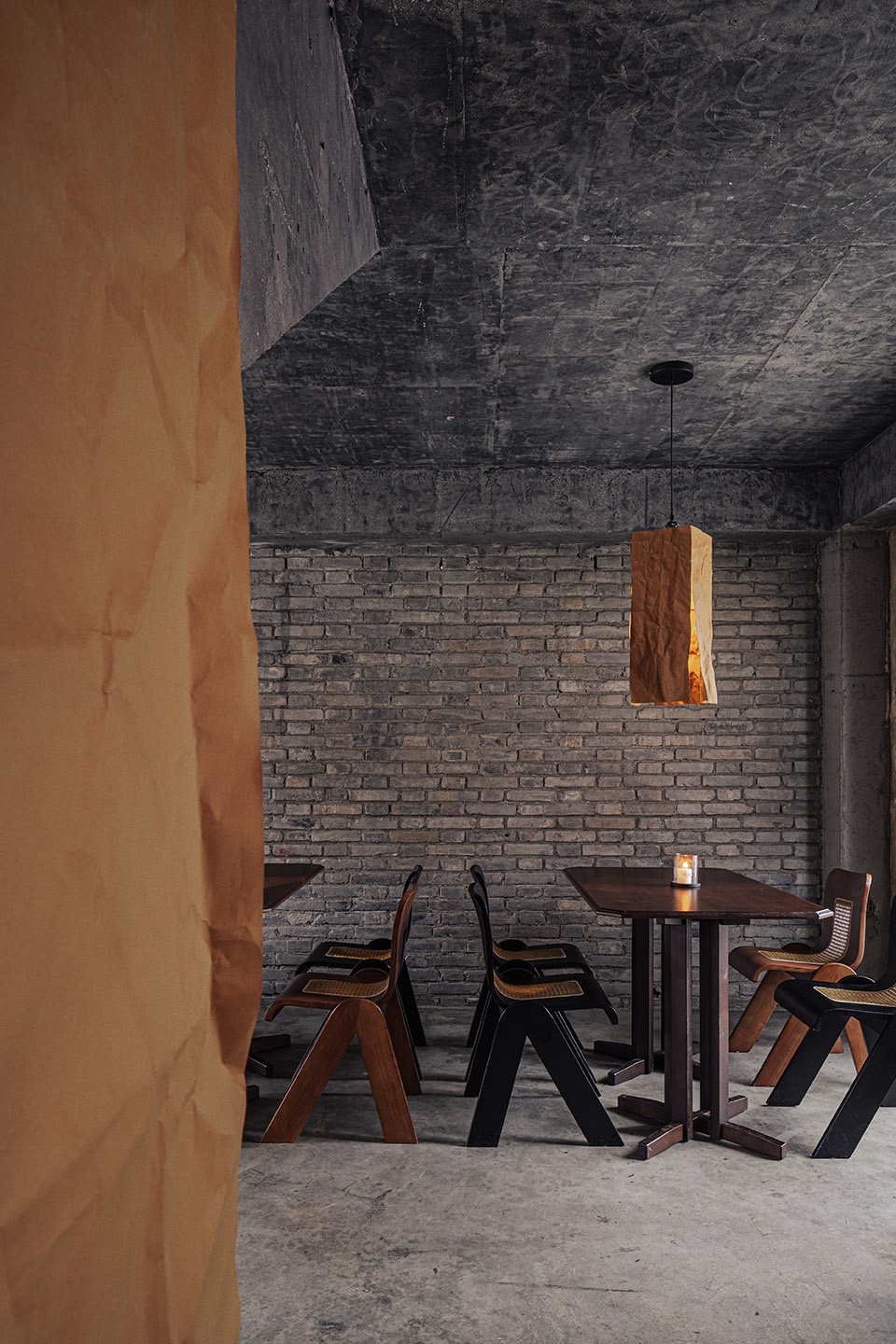 hanzhong qioban bistro by two design