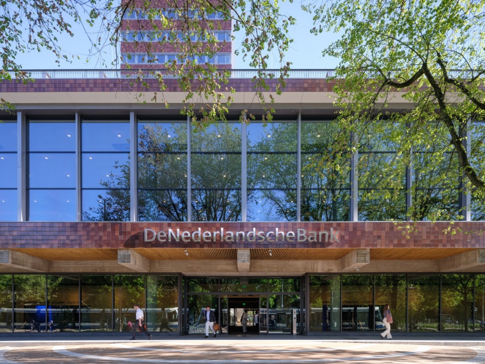 De Nederlandsche Bank Amsterdam by Mecanoo
