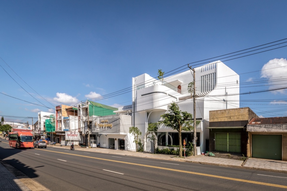 Nine Villa by Story Architecture