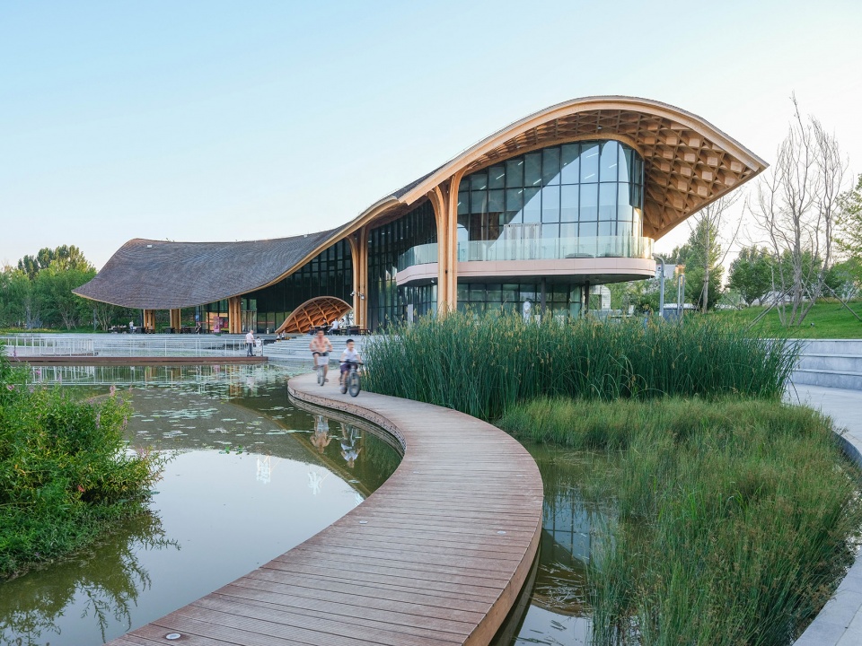 lakeside restaurant at silk road in dingzhou by sup