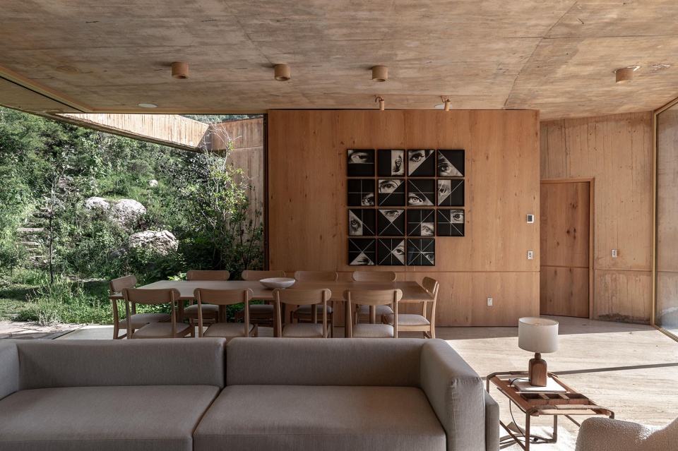 House 720 Degrees