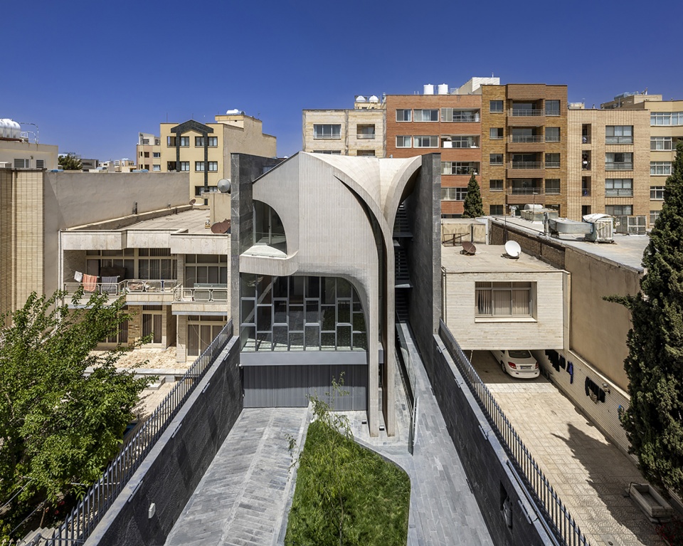 Isfahan H to V House by CAAT Studio