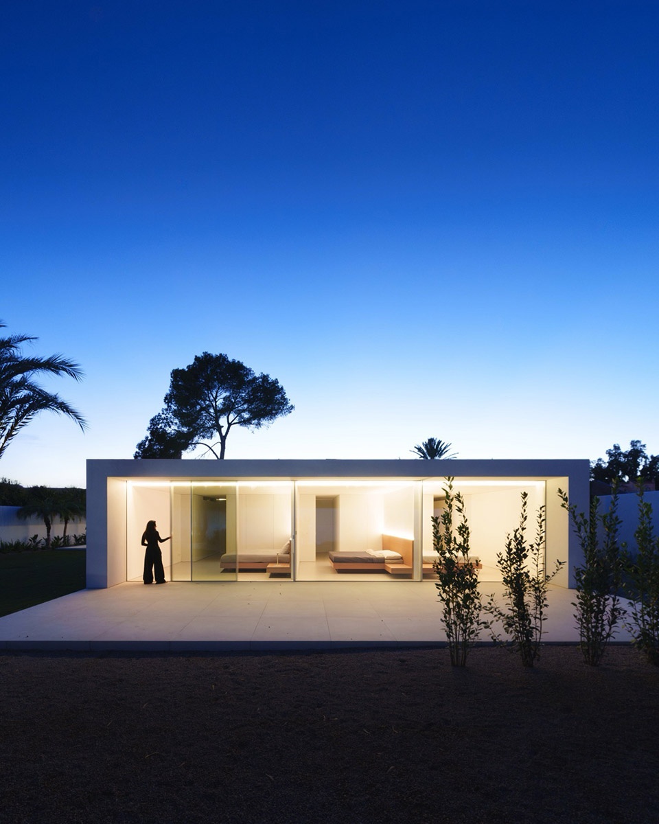 CANO HOUSE by FRAN SILVESTRE ARQUITECTOS