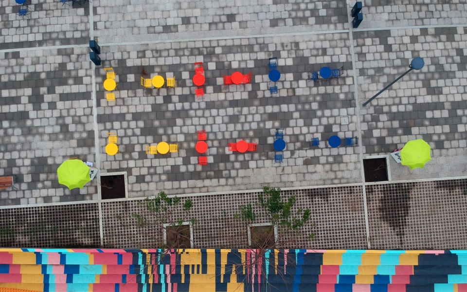 la bulla by taller multidisciplinar
