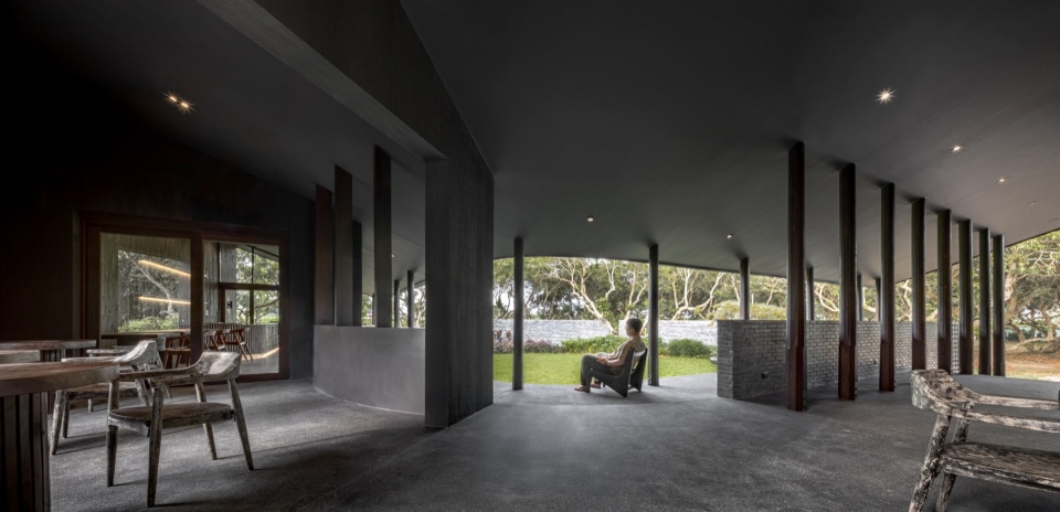 cafe mada in the little garden by bodinchapa architects