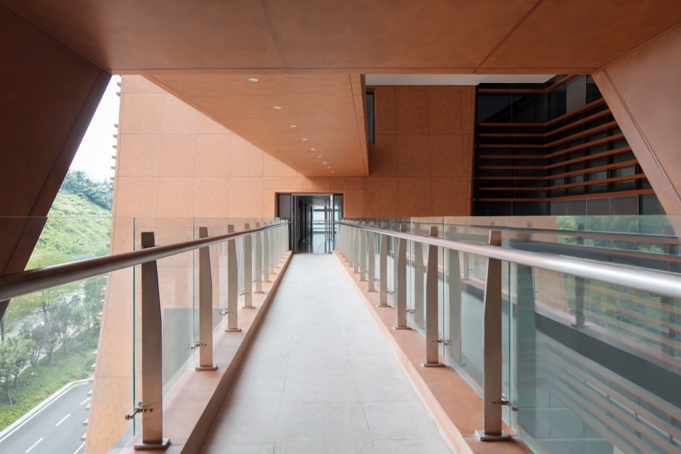 Changsha Urban Construction Information Center by CMIE LUO JIN STUDIO