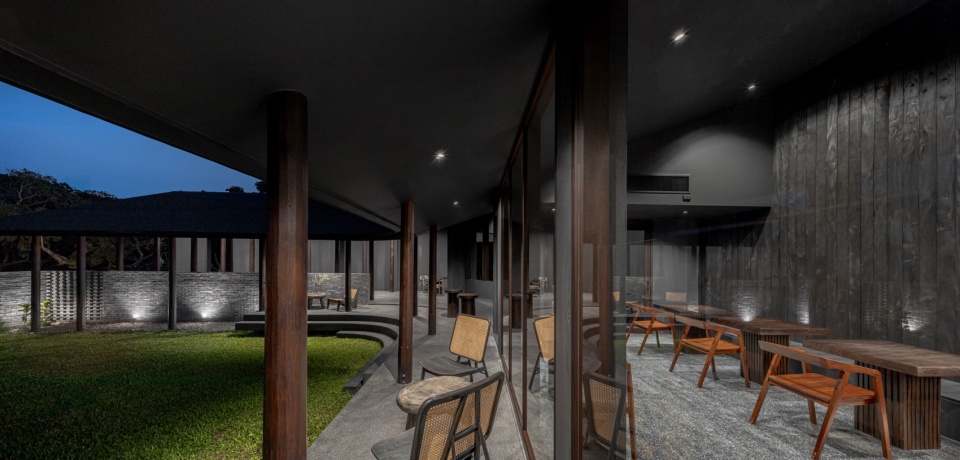 cafe mada in the little garden by bodinchapa architects