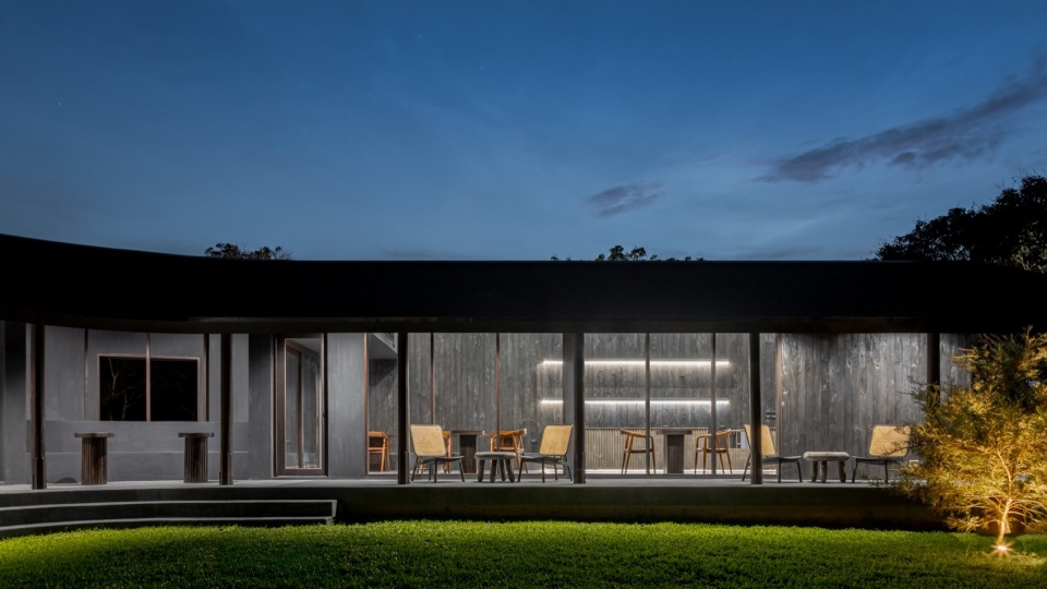 cafe mada in the little garden by bodinchapa architects