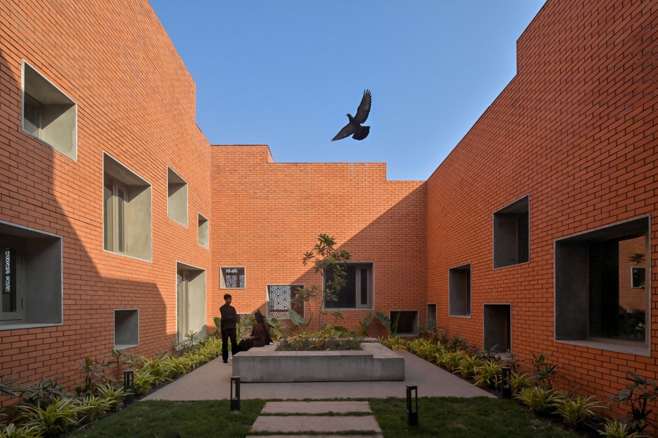 Prestige University