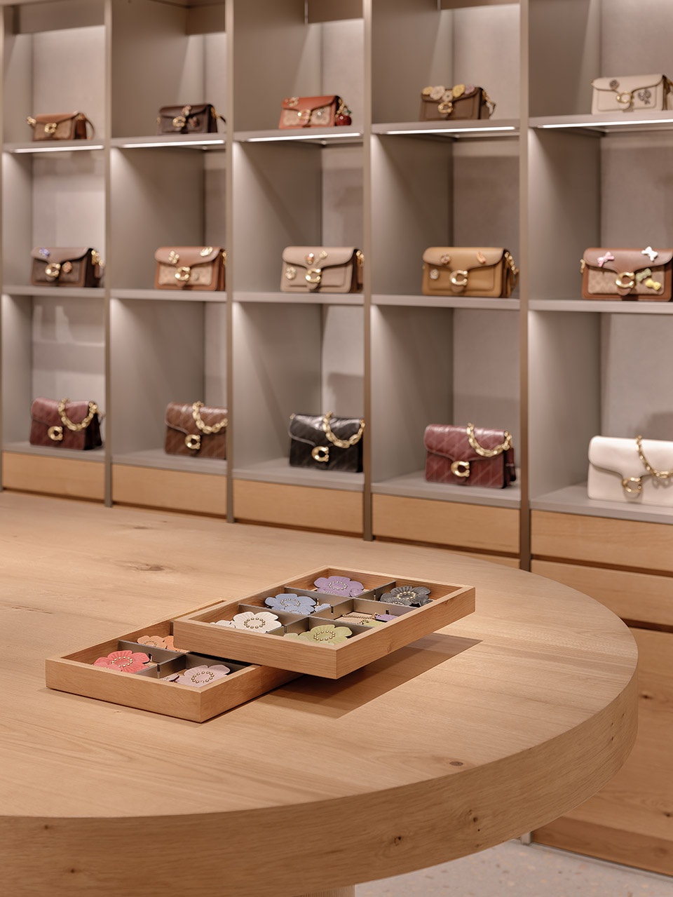 coach ginza flagship by curiosity