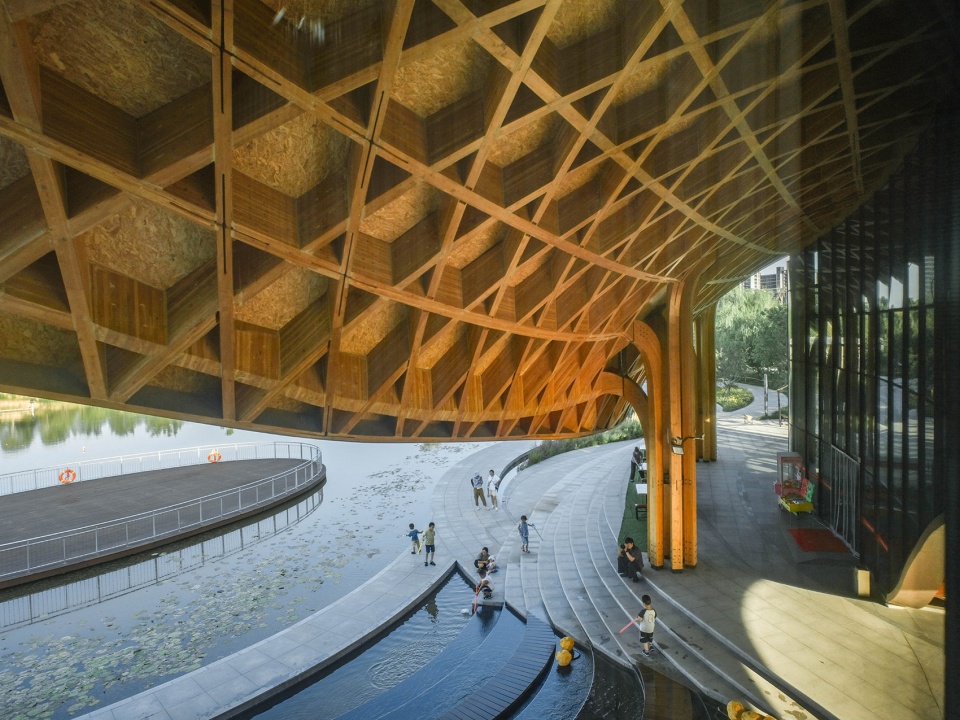 lakeside restaurant at silk road in dingzhou by sup