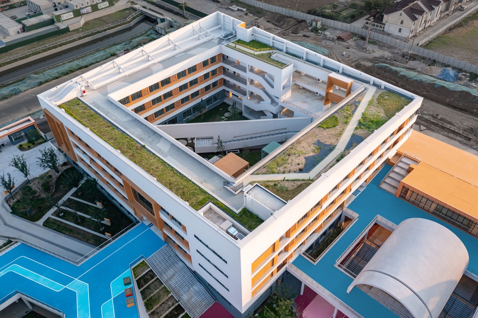 wuxi second luoshe central primary school by cd studio