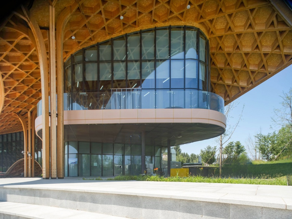 lakeside restaurant at silk road in dingzhou by sup