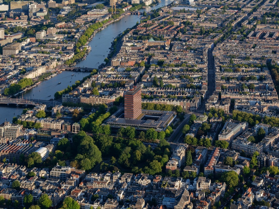 De Nederlandsche Bank Amsterdam by Mecanoo