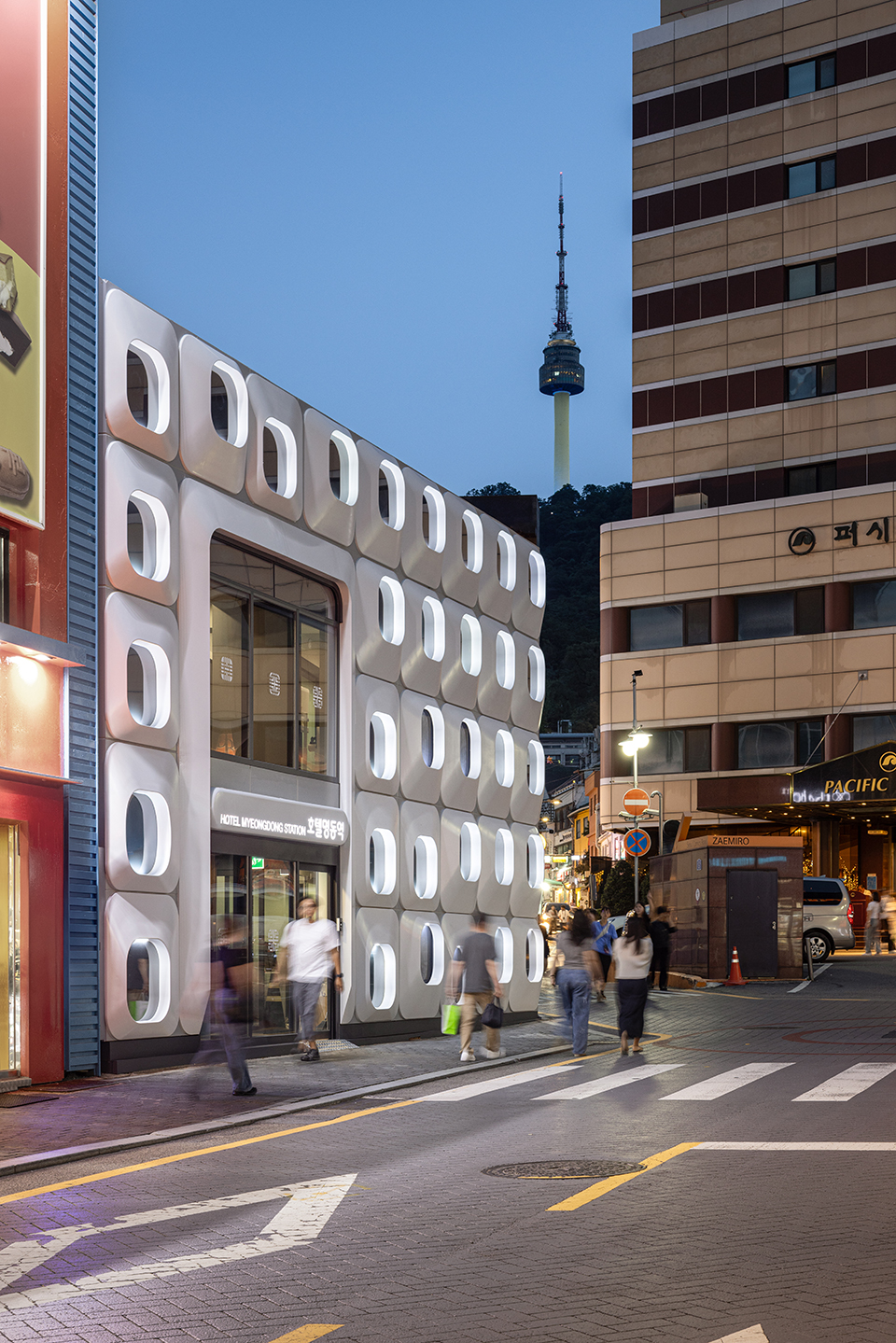 Hotel Myeongdong Station
