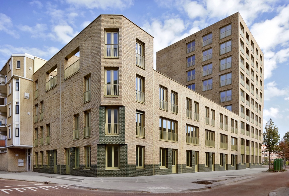 De Hartenrust Residential Building Rotterdam by van Bergen Kolpa Architects