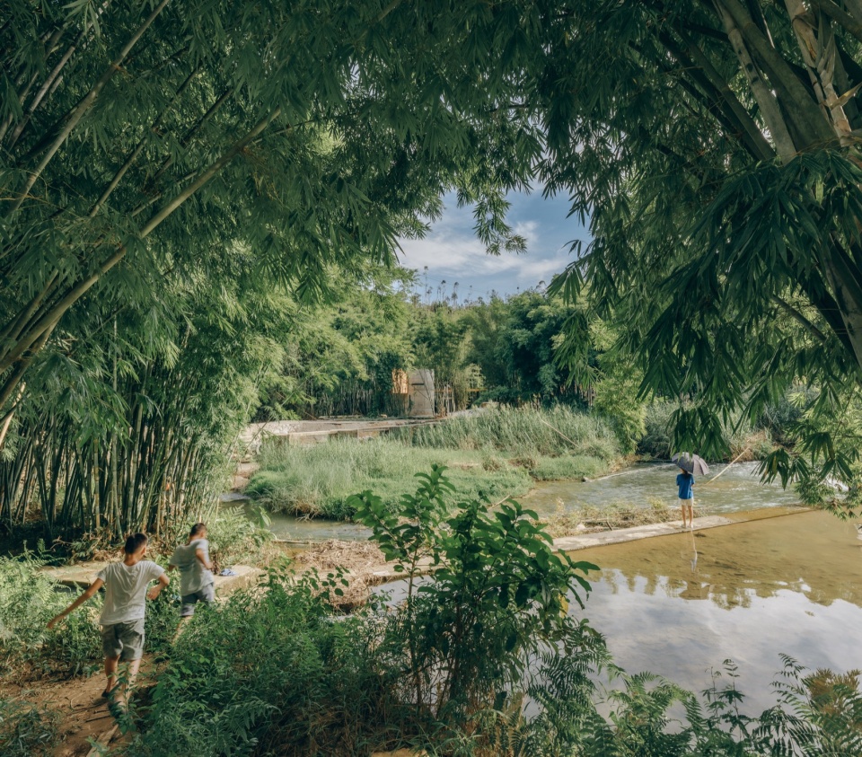 Huizhou Vernacular Historic Bridges Micro Museum by LUO studio