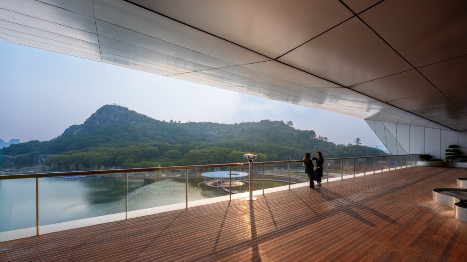 Suzhou Science and Technology Museum by Perkins Will