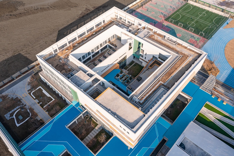 wuxi second luoshe central primary school by cd studio