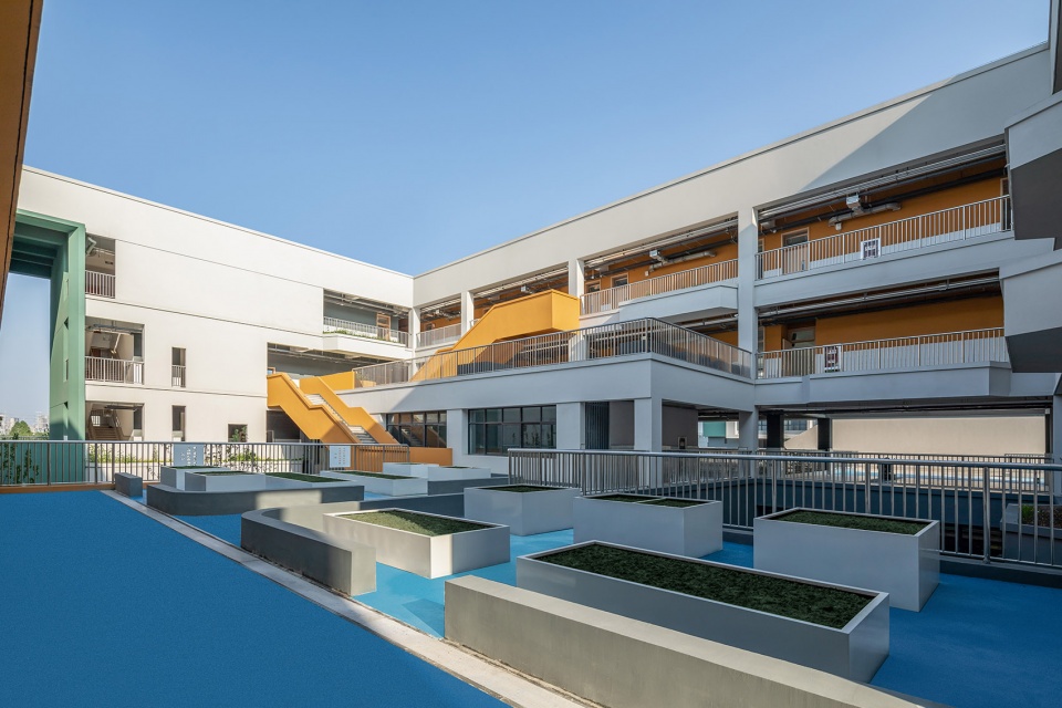 wuxi second luoshe central primary school by cd studio