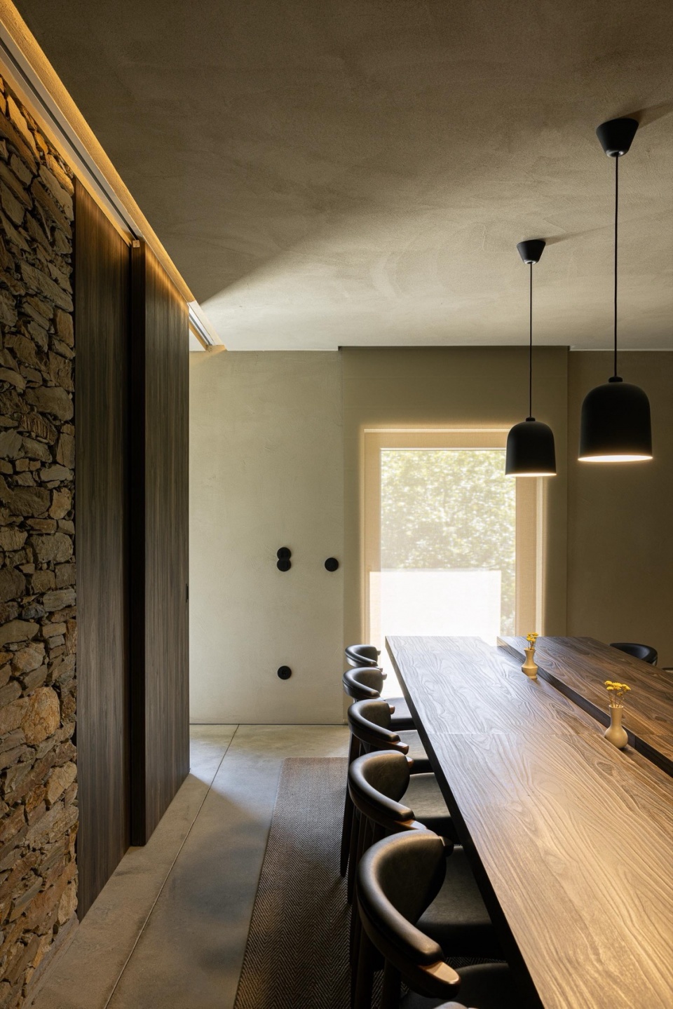 TerraSense Mountain Charm Retreat by Atelier DRK