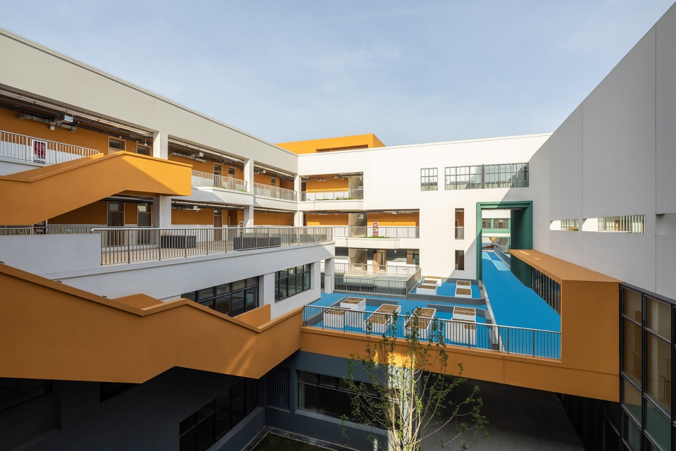 wuxi second luoshe central primary school by cd studio